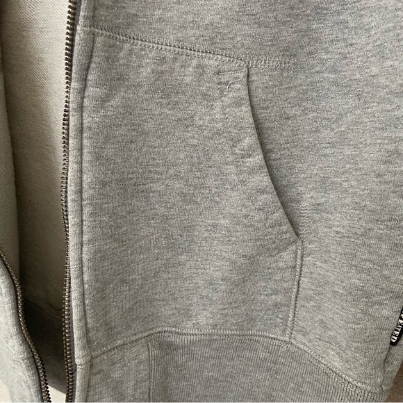 UNDEFEATED Zip Up Hooded Sweatshirt - Picture 6 of 8